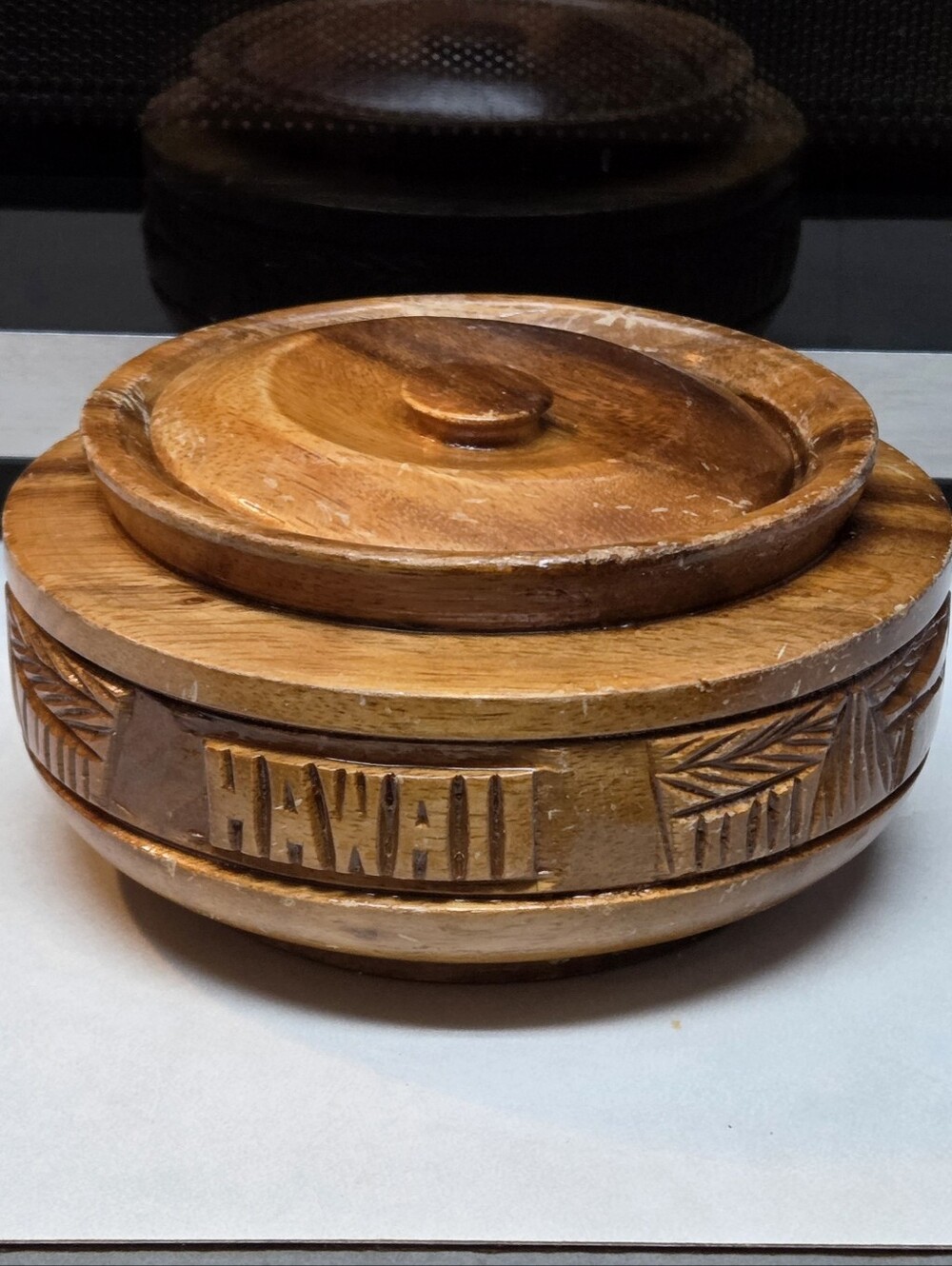 Vintage Mid-century Hand-Carved Monkey Pod Wood Lidded Trinket Bowl Souvenir Box